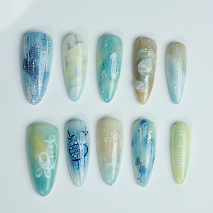 Ocean-Inspired Press On Nails, Hand-Painted Coastal Fake Nails, Minimalist & Elegant Seashell Nail Art in Blue and Green Hues,Reusable Nails