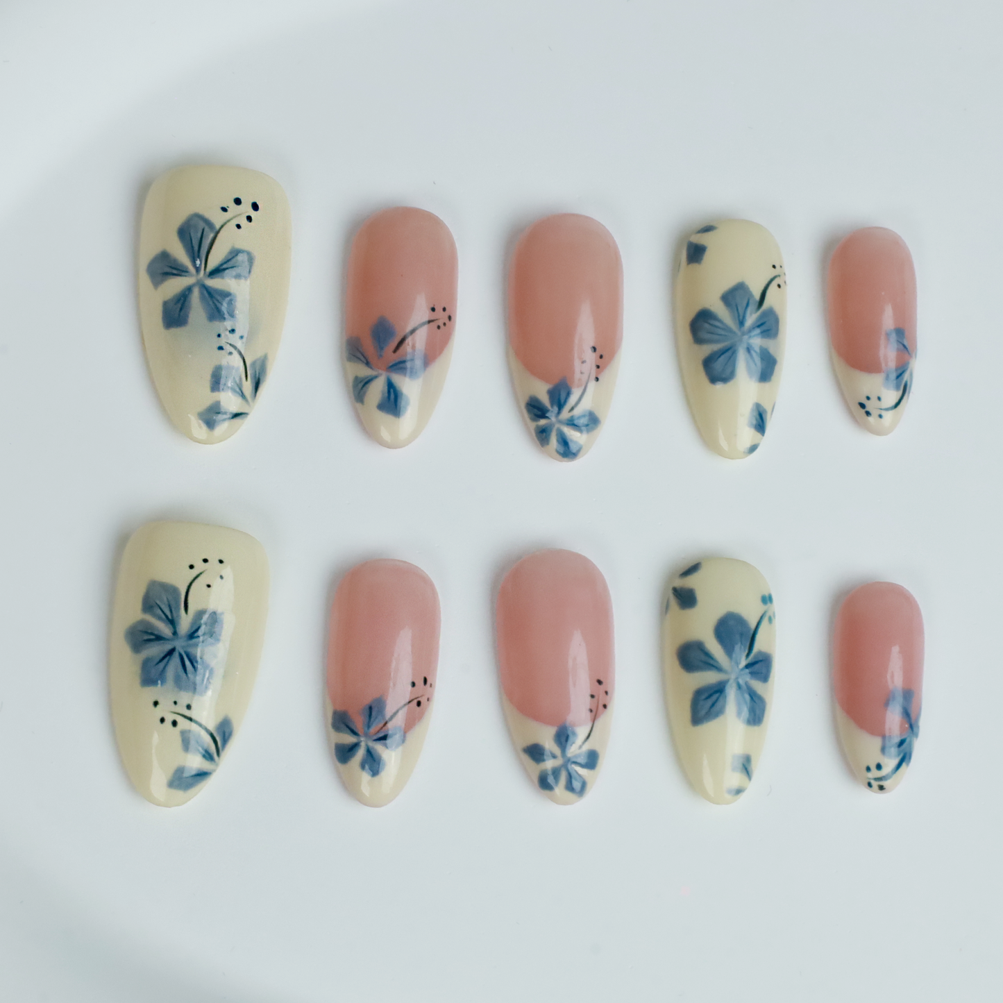 Blue Floral Elegance Hand-Painted Press-On Nails, 3D Minimalist Custom Fake nails, Short Almond Flower Gel Nails, French Style Glue On Nail