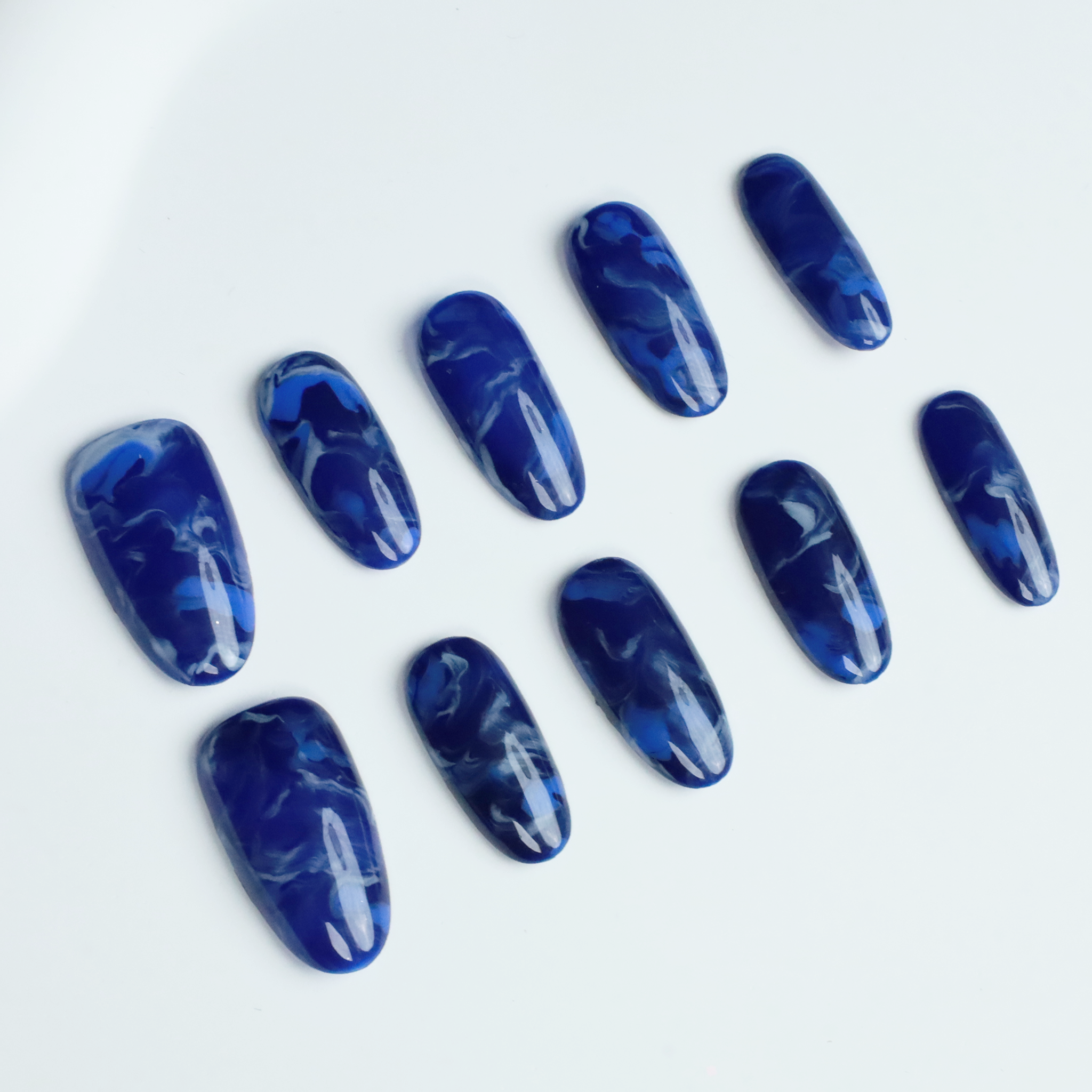 Elegant Blue Marble Press On Nails with white Swirls, Luxury Handmade Medium Oval Fake Nails, Reusable nails, Gel Nails